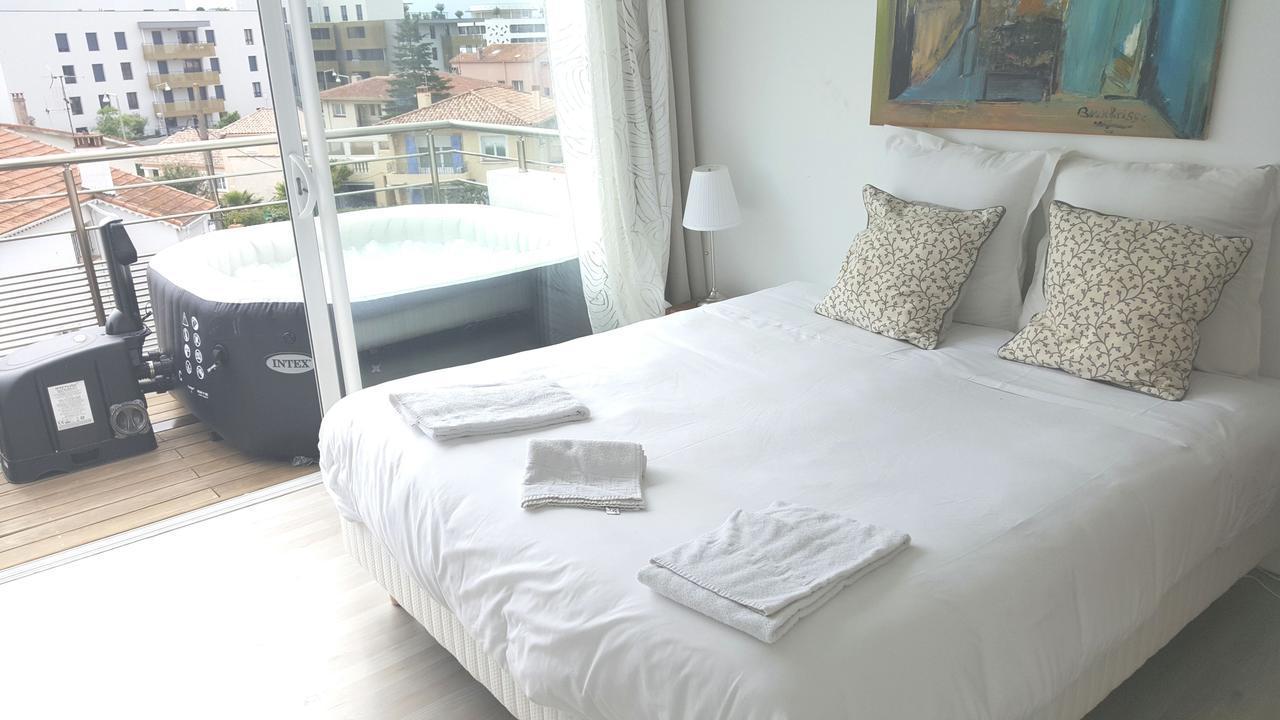 Hotel Sable Et Soleil - Port, Plage Et Jacuzzi Prive Fréjus المظهر الخارجي الصورة