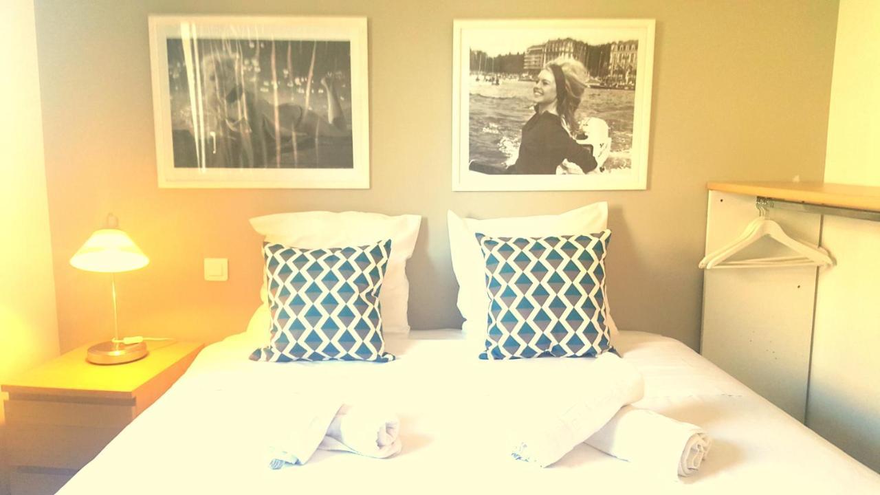 Hotel Sable Et Soleil - Port, Plage Et Jacuzzi Prive Fréjus الغرفة الصورة